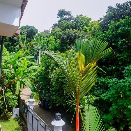 Ranjith Guest Hotel Mirissa Exterior photo