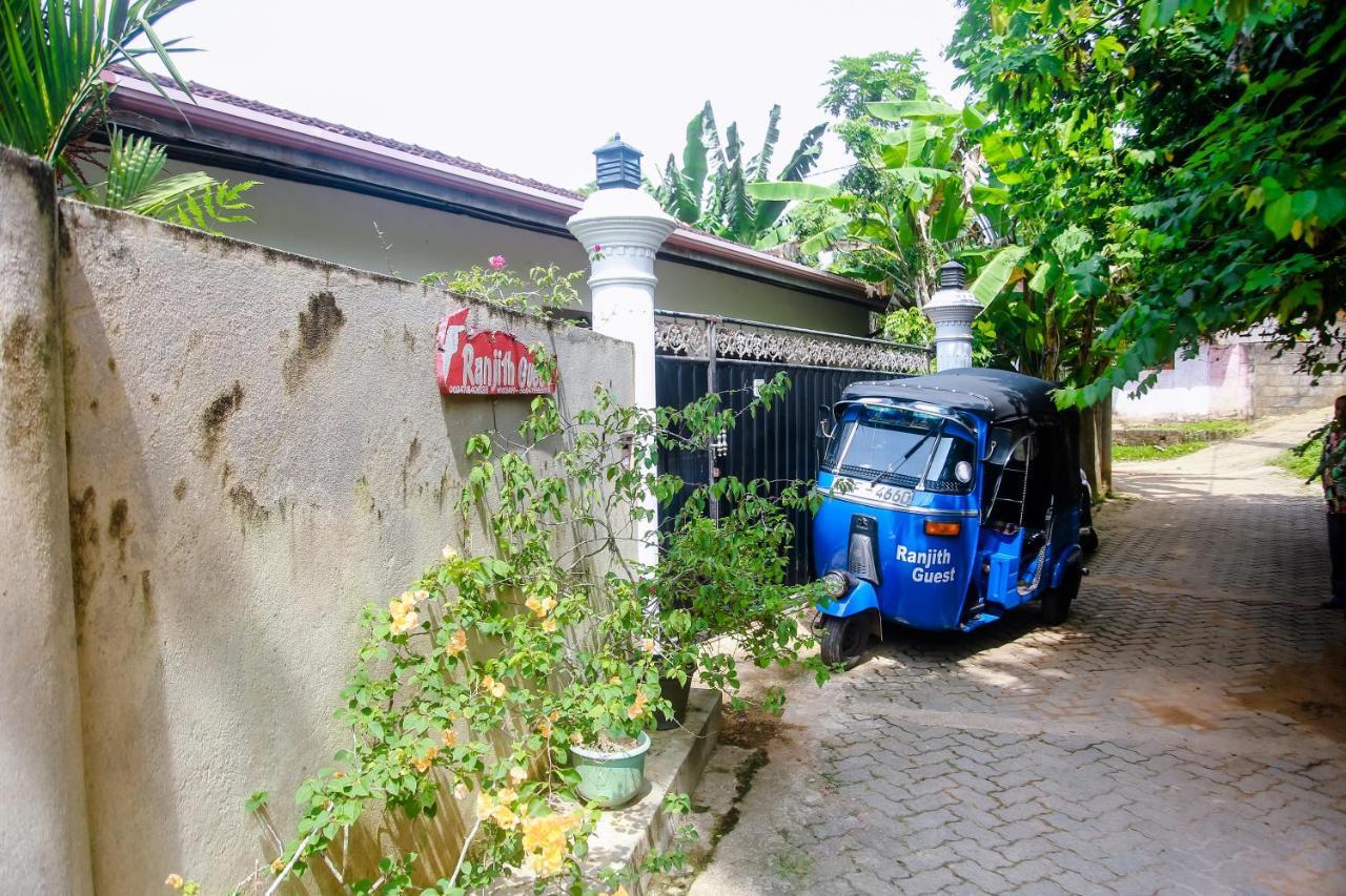 Ranjith Guest Hotel Mirissa Exterior photo