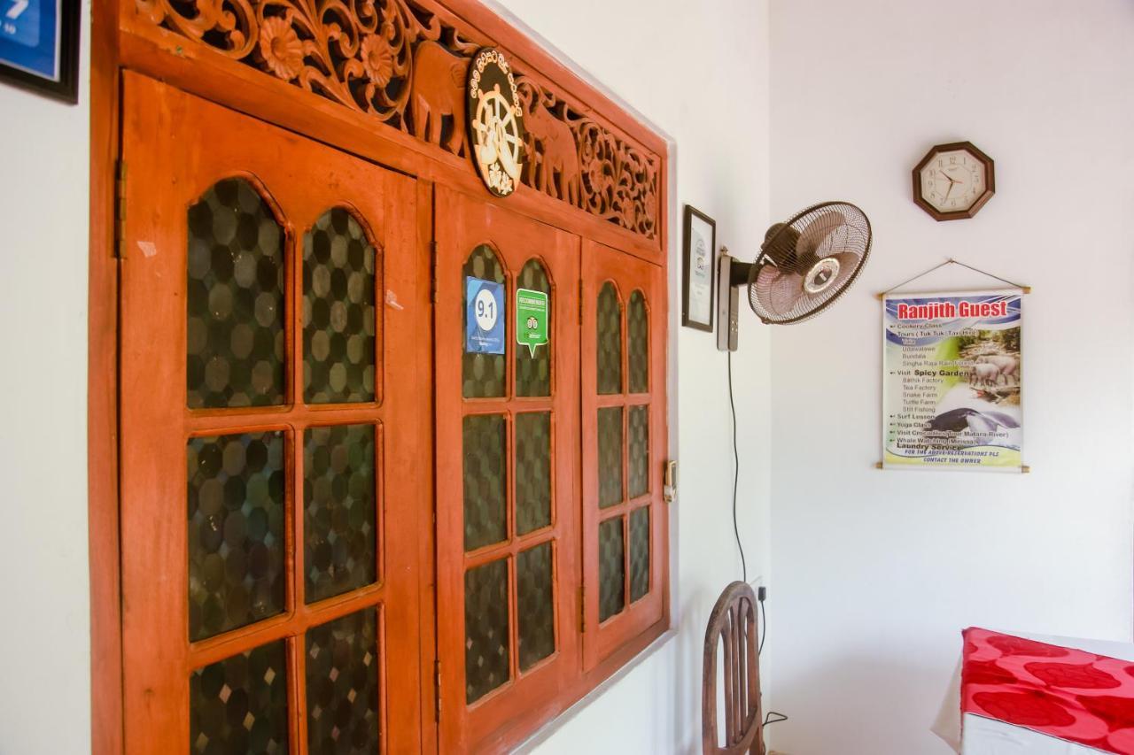 Ranjith Guest Hotel Mirissa Exterior photo