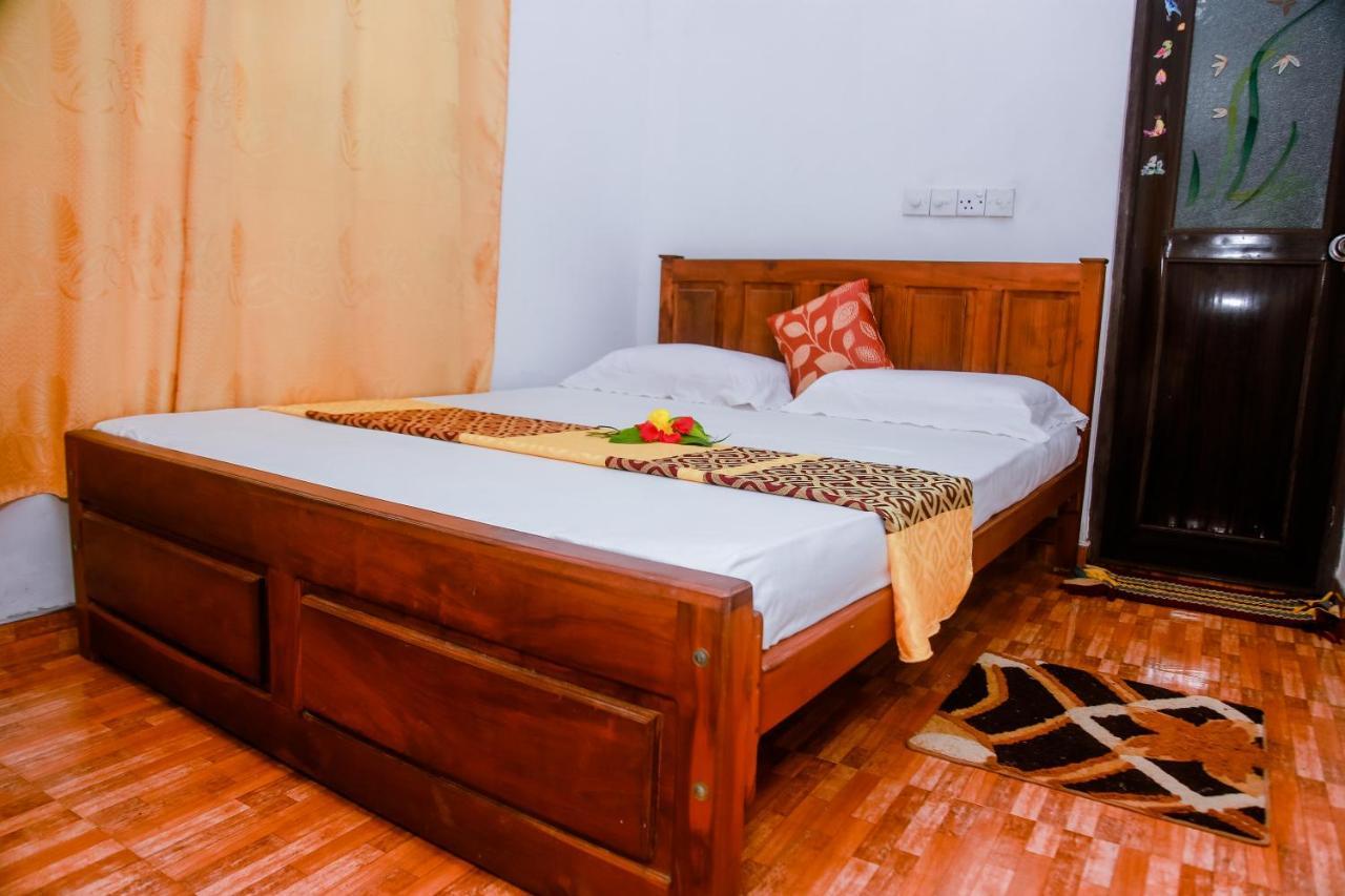 Ranjith Guest Hotel Mirissa Exterior photo